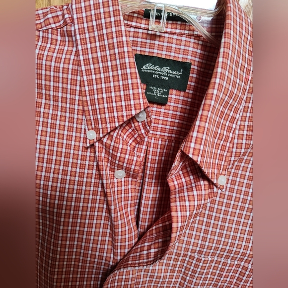 Eddie Bauer Other - Eddie Bauer Men's L Relaxed Fit, Wrinkle Resistant Short Sleeve Button Down